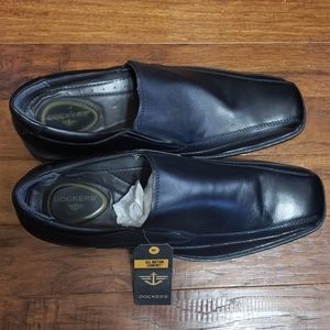 Dockers dress shoes